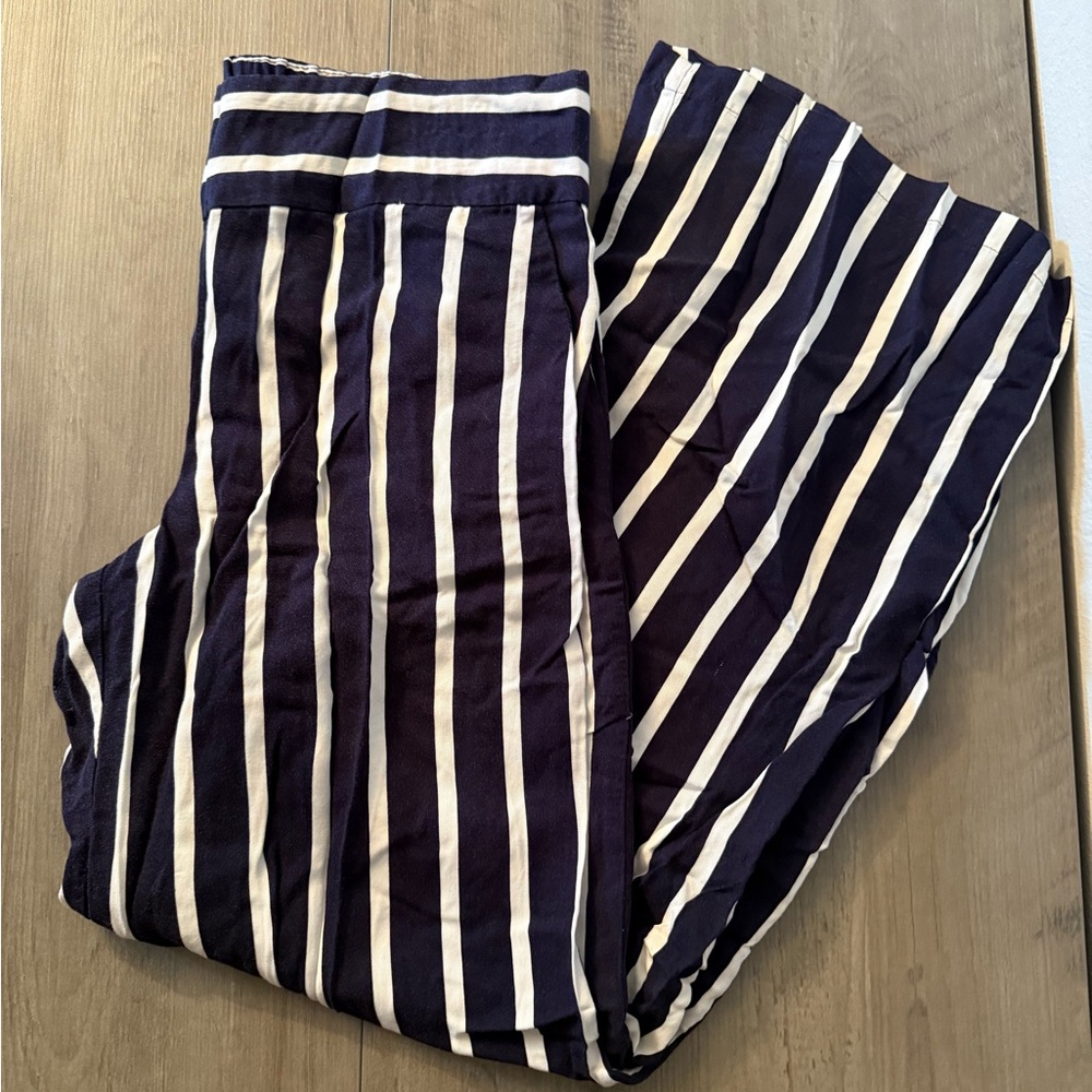 Adrienne Vittadini Navy and Cream Striped Pants